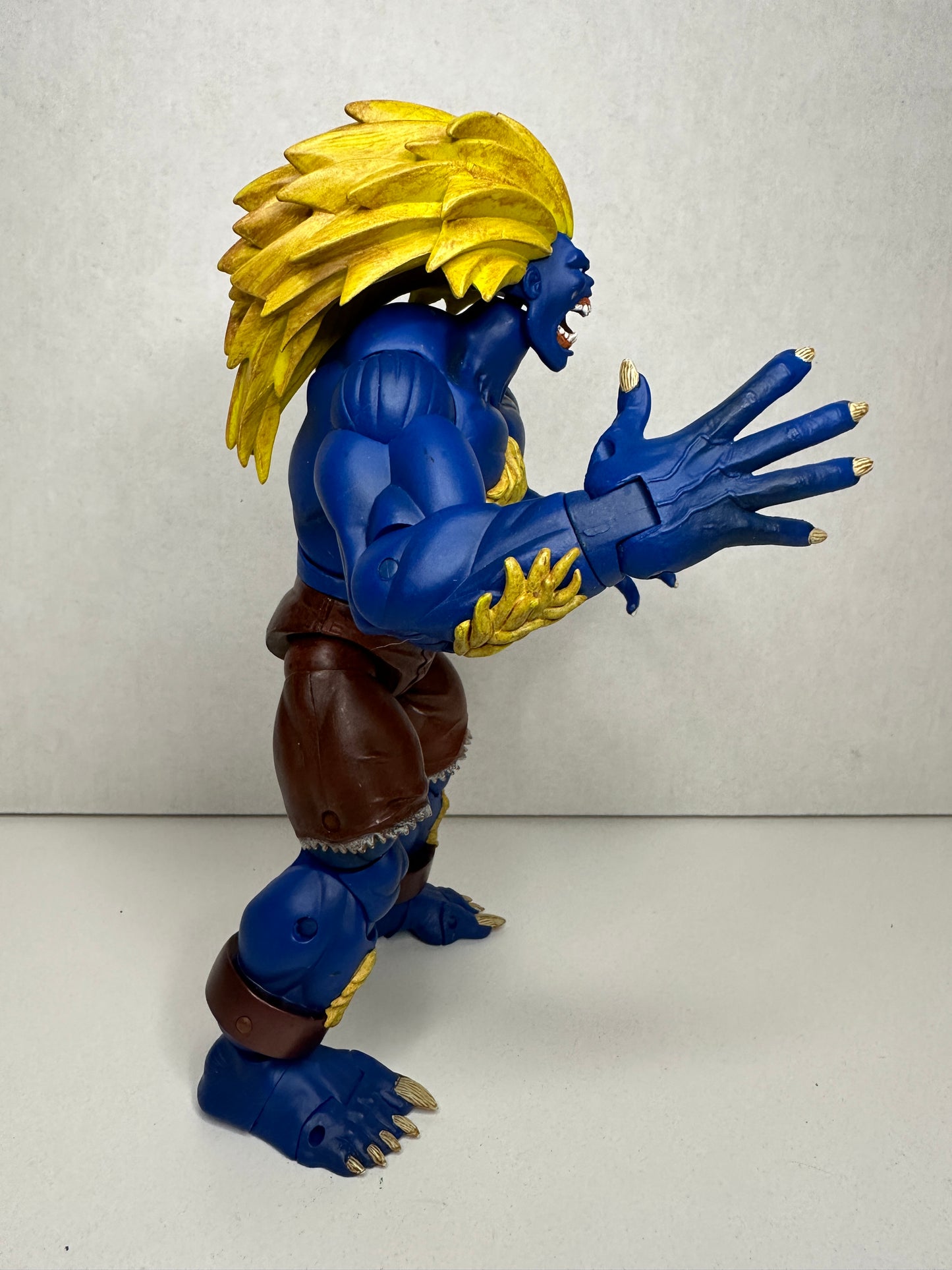 Street Fighter Action Figures Blanka 1999 Carded Capcom Blue Variant